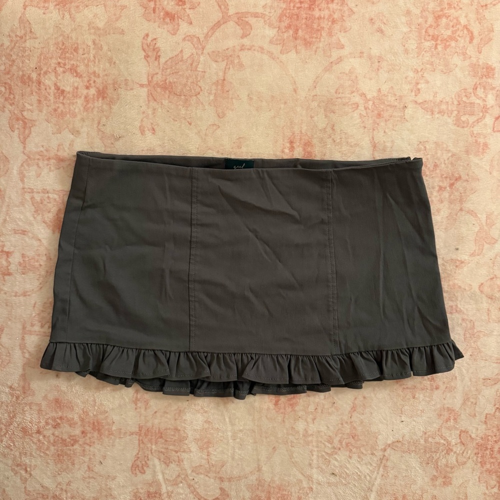 Geel Gray Ruffle Mini Skirt
